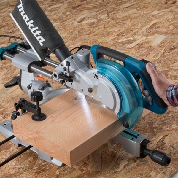 1020411__4 1020411__4