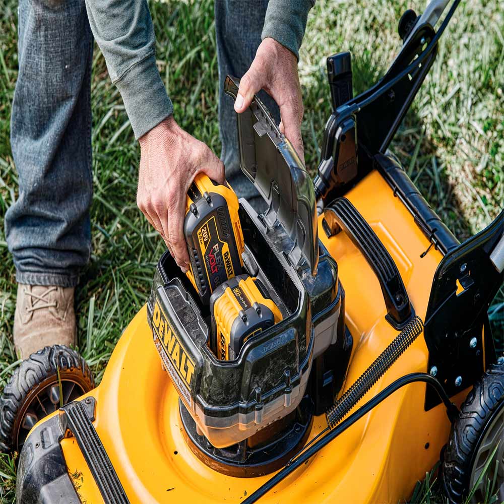 Dewalt Cortadora De Cesped 3 en 1 20V. Max DCMW220P2 Vultec