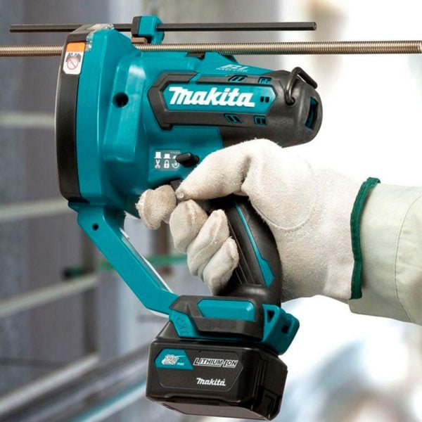 MAK0103__2_bQ4yTcc MAK0103__2_bQ4yTcc