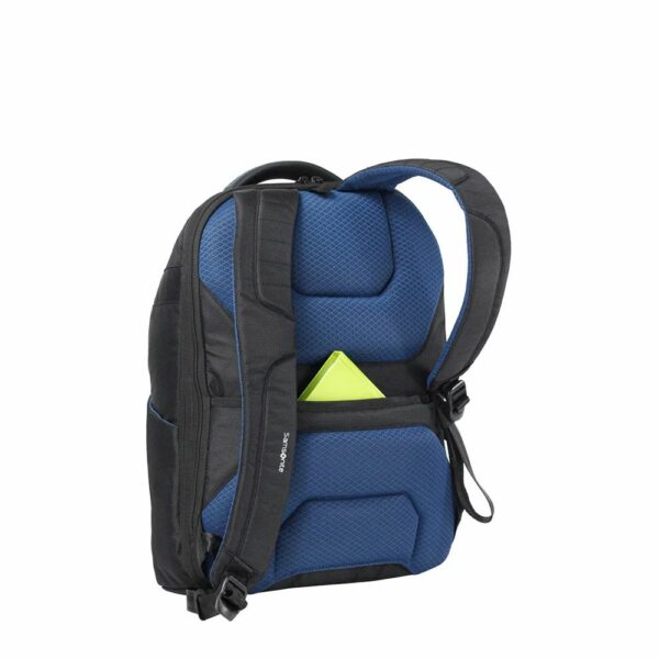 LOYRyhhtR-Mochila-Escape-Black-23-Lts-1011755-Imagen-3.jpg