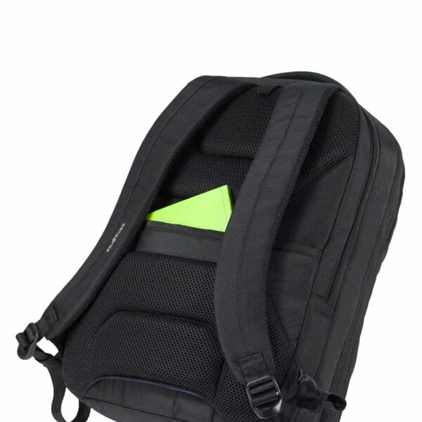 XHOSsgILJ-Mochila-Escape-Black-20-Lts-1011756-Imagen-3.jpg