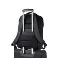 knncOIiXD-Mochila-Escape-Black-20-Lts-1011756-Imagen-5.jpg