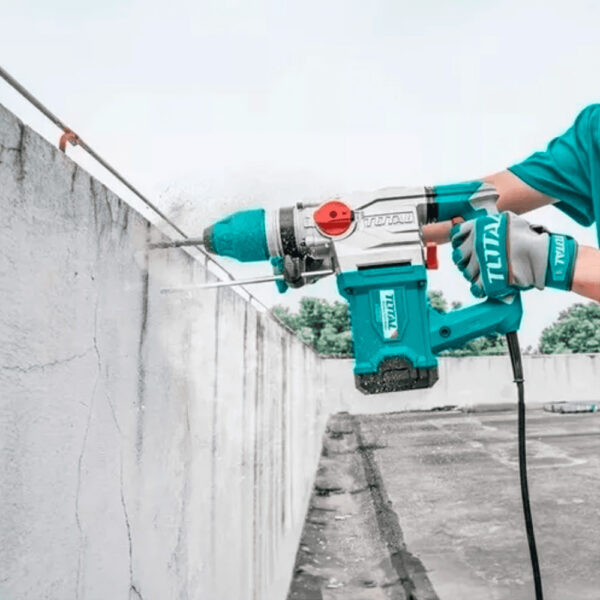 S3-2MQX_8-Rotomartillo-1800W-SDS-PLUS-7J-TOTAL_1012032_4.jpg S3-2MQX_8-Rotomartillo-1800W-SDS-PLUS-7J-TOTAL_1012032_4.jpg