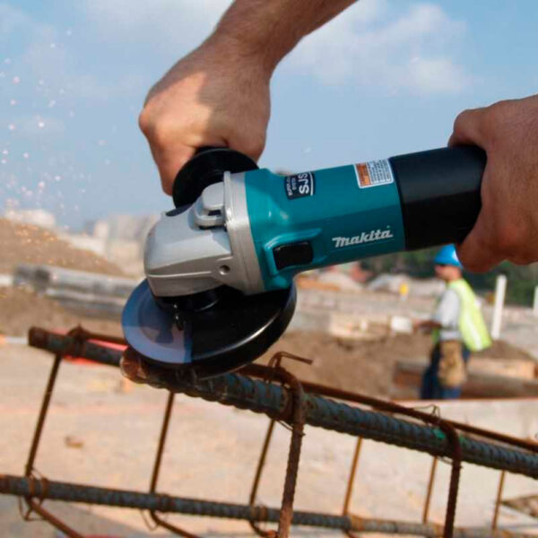 images2Fproducts2Ft6e_vOu9Z-Makita-Esmeril-Angular-4-1_2_-1400W-Security-Switch_MAK0448_4.jpg